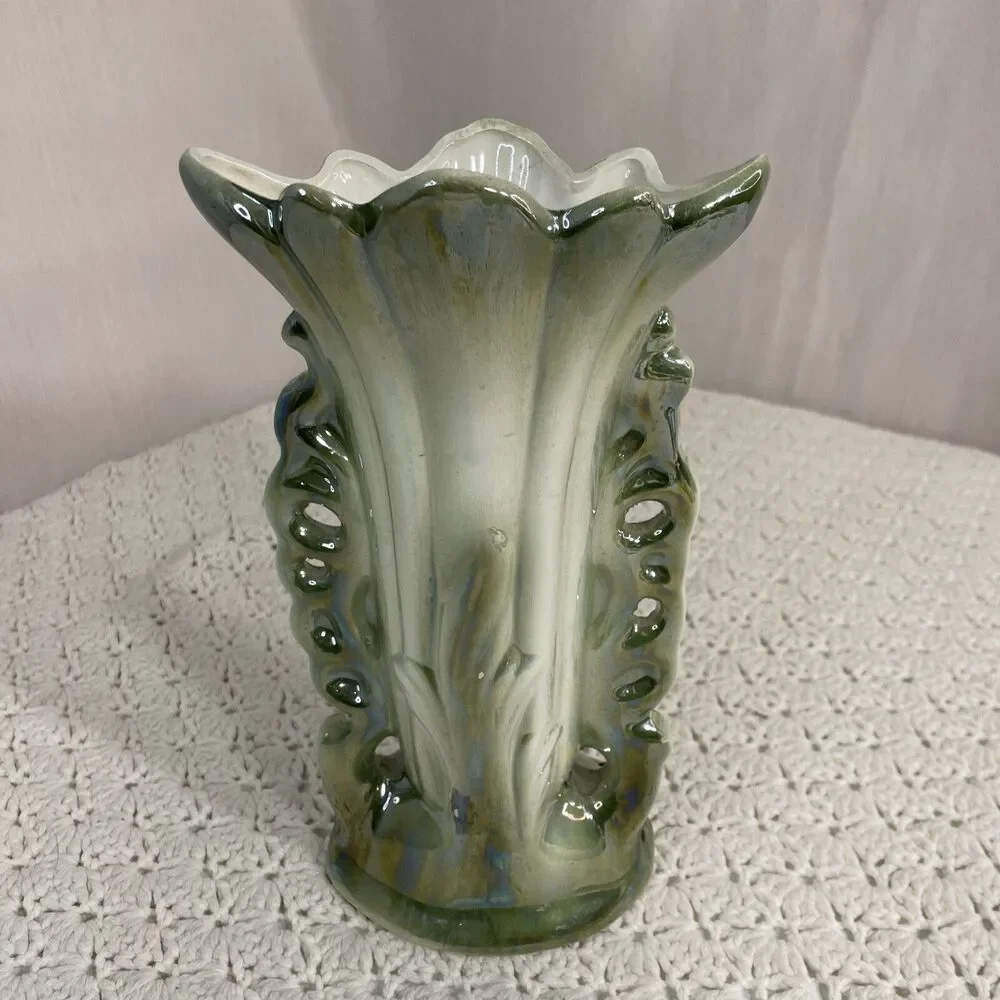 Vintage Hand Painted Lusterware Vase Pottery Made In Taiwan Floral Gold Accents